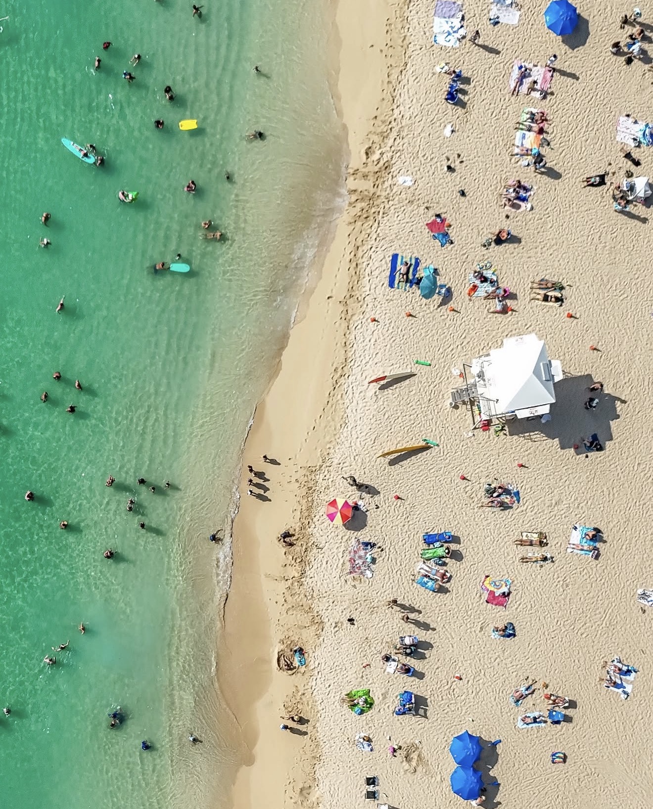Waikiki — photograph by Paul Towers